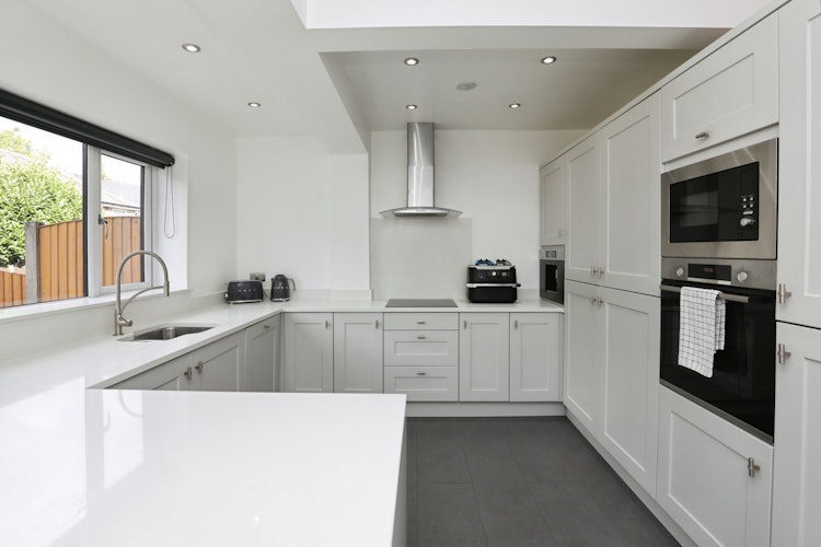 2 bedroom end of terrace house