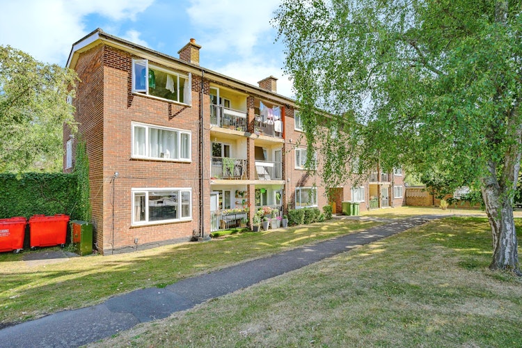 2 bedroom flat
