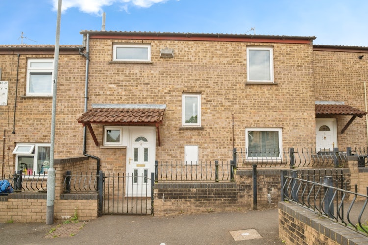 3 bedroom terraced house