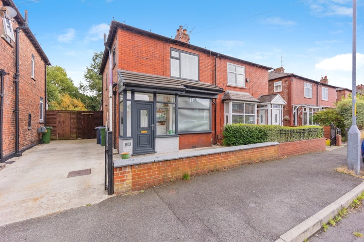 3 bedroom semi-detached house