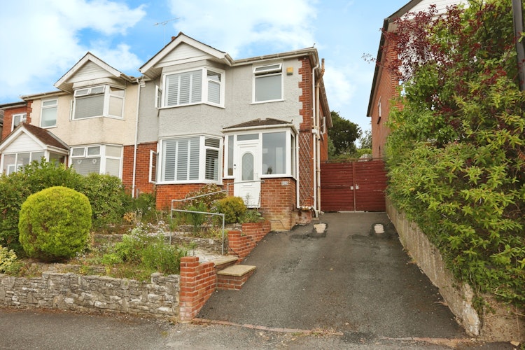 3 bedroom semi-detached house