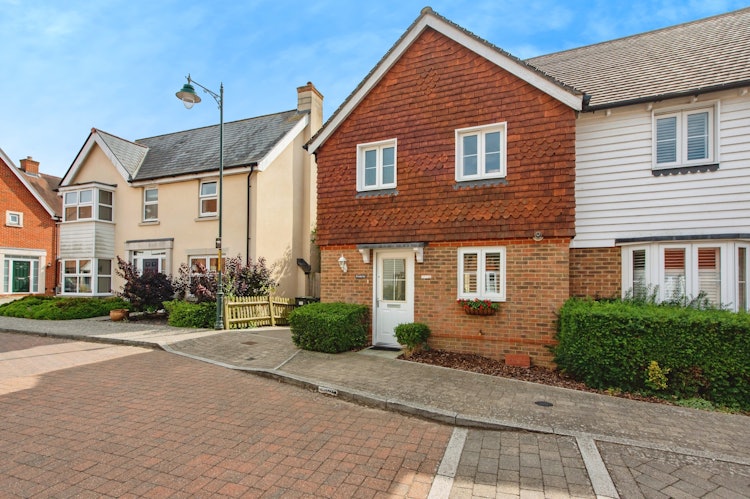 2 bedroom semi-detached house