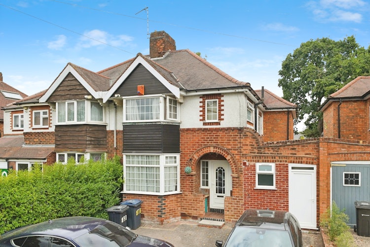 3 bedroom semi-detached house