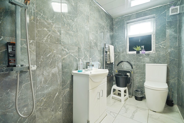 3 bedroom semi-detached house