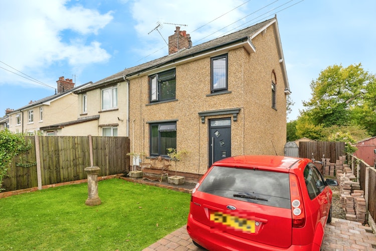 3 bedroom semi-detached house