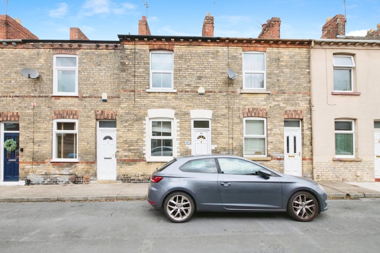 2 bedroom terraced house