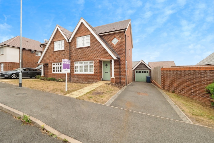 3 bedroom semi-detached house