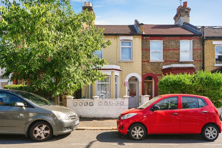 3 bedroom terraced house