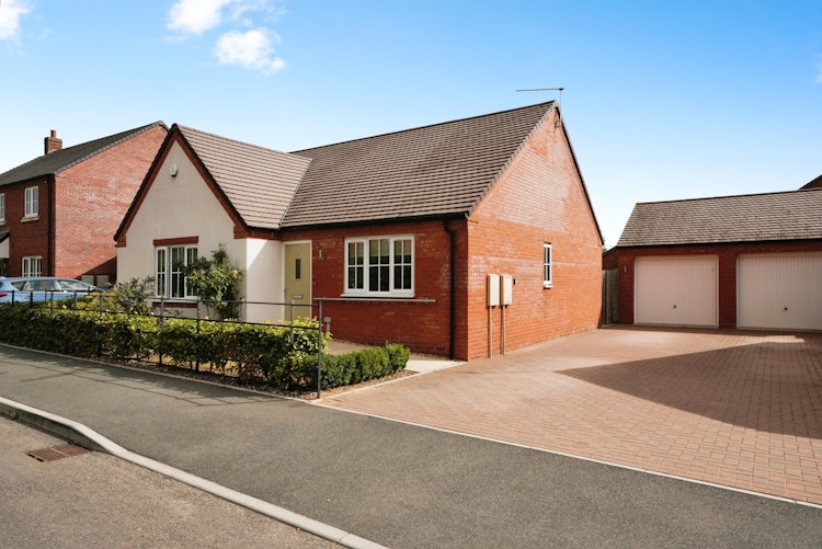 2 bedroom detached bungalow