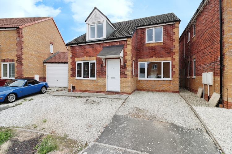 3 bedroom detached house