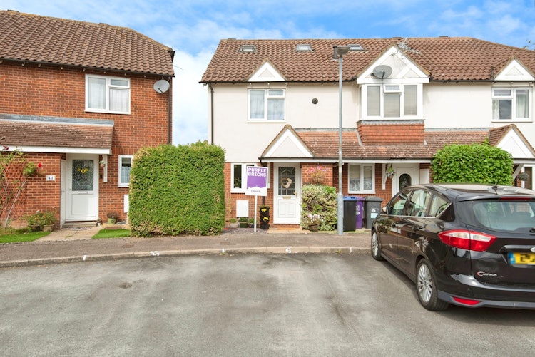 3 bedroom end of terrace house