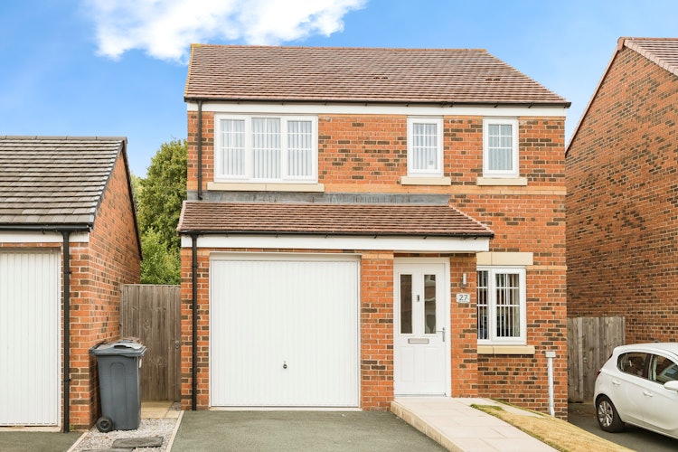 3 bedroom detached house