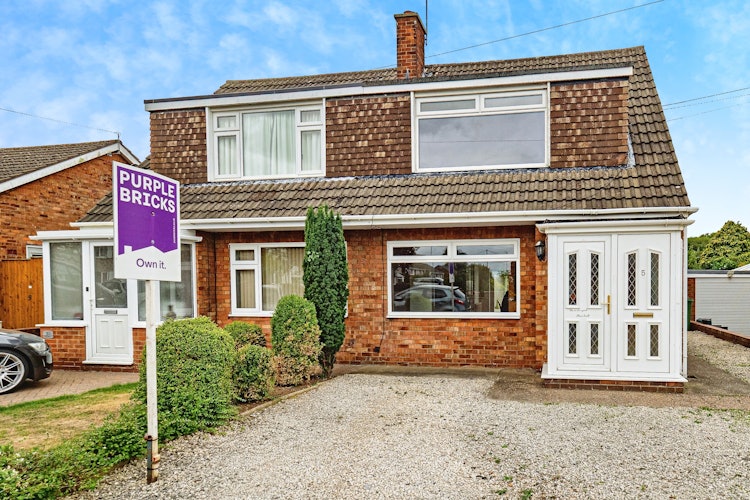 3 bedroom semi-detached house