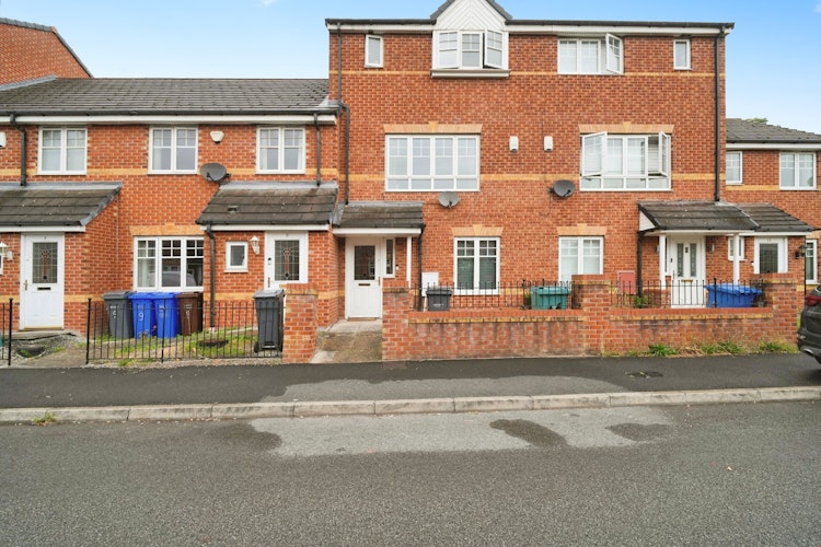 4 bedroom town house
