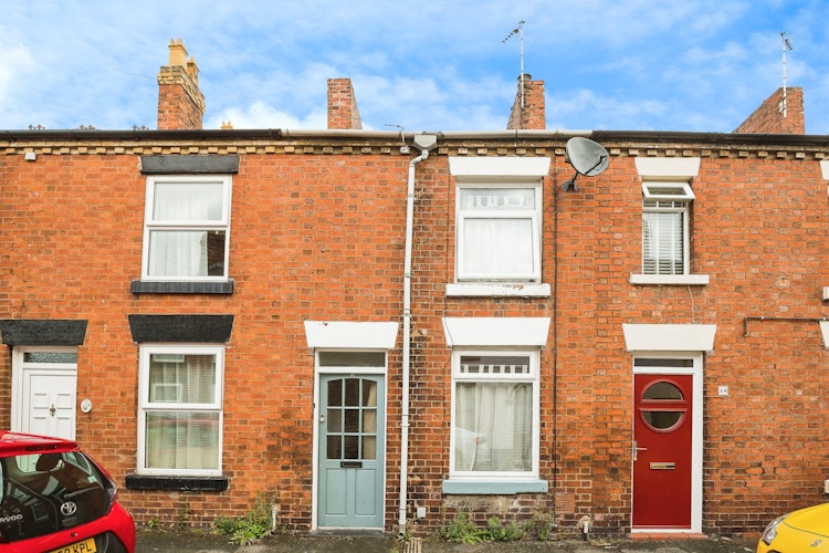 2 bedroom terraced house