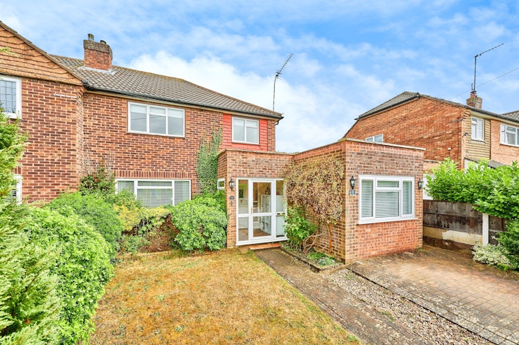 4 bedroom semi-detached house