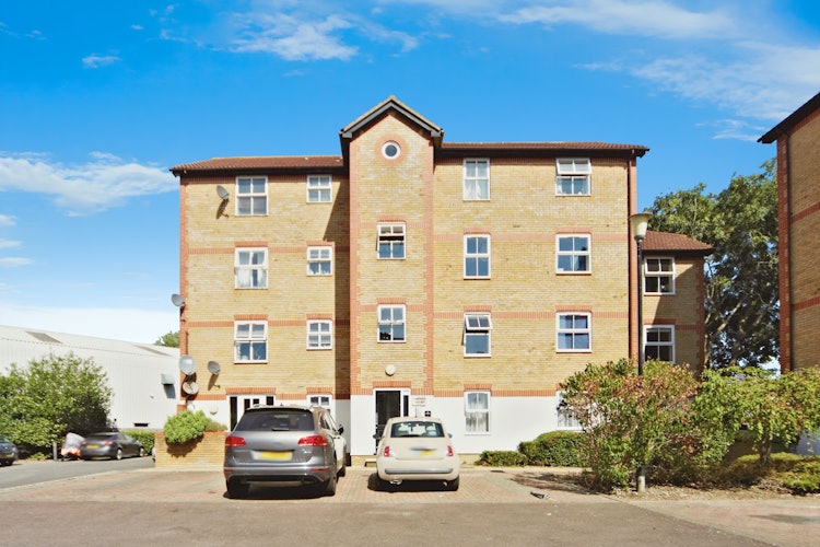 1 bedroom flat