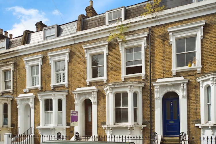 5 bedroom terraced house