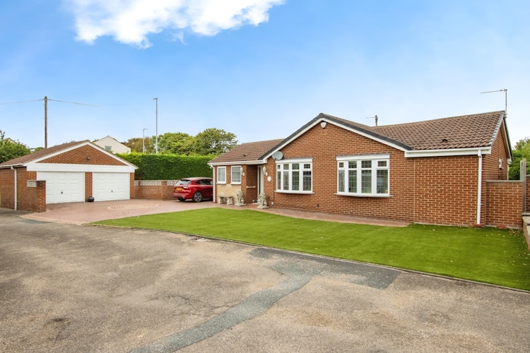 3 bedroom detached bungalow