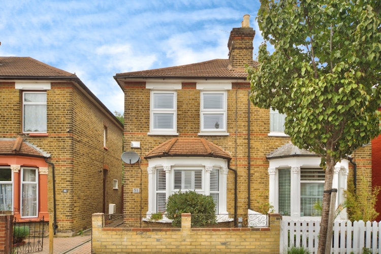 2 bedroom semi-detached house