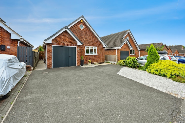 2 bedroom detached bungalow