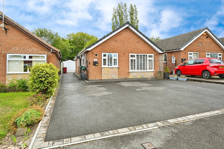 2 bedroom detached bungalow