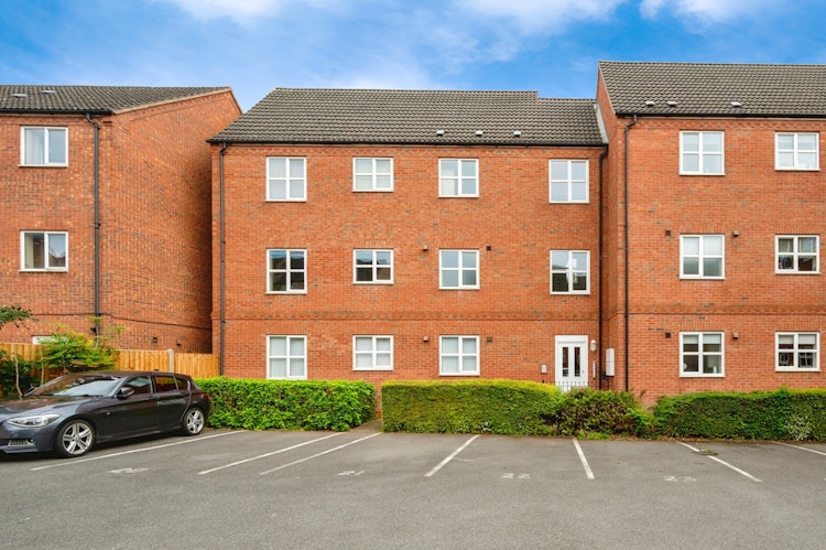 2 bedroom flat