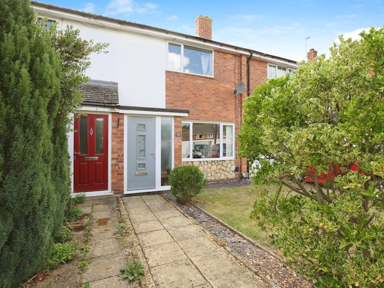 2 bedroom terraced house