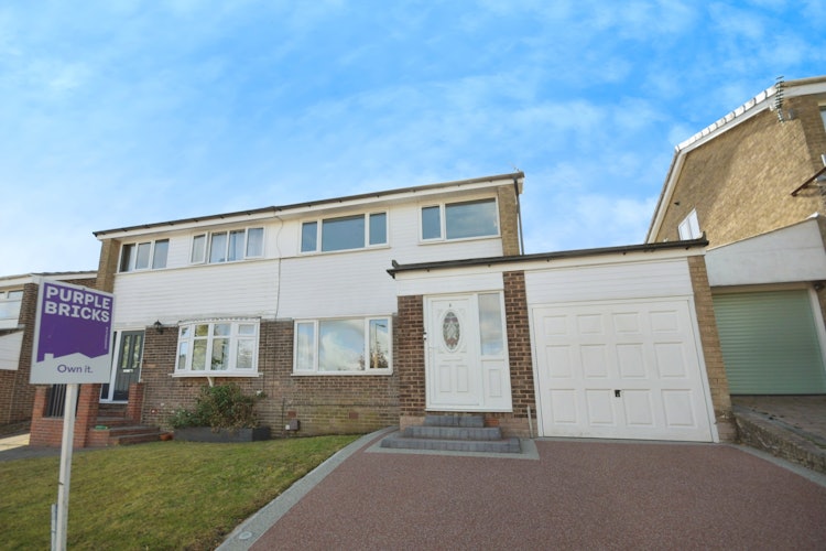 3 bedroom semi-detached house