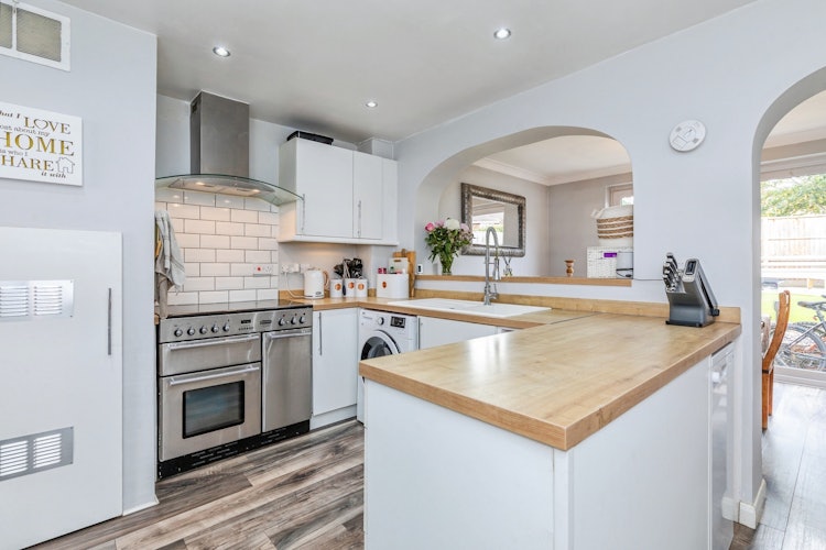 2 bedroom terraced house