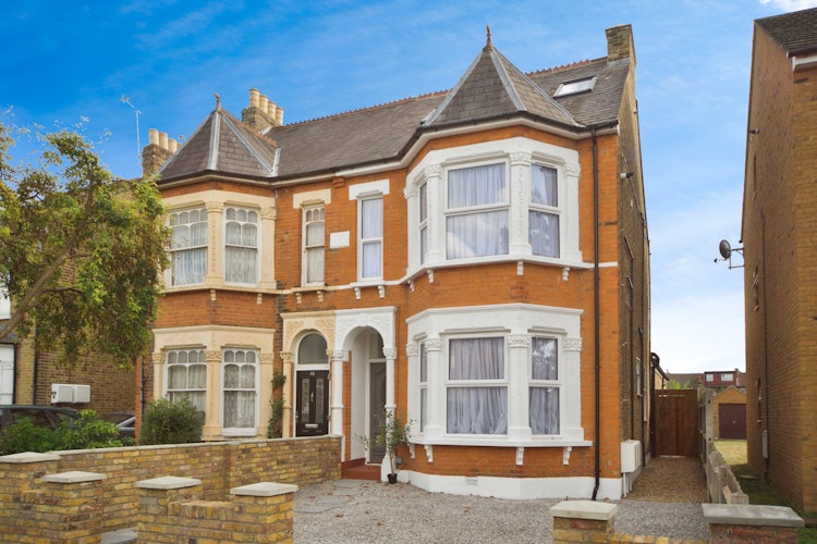 3 bedroom flat
