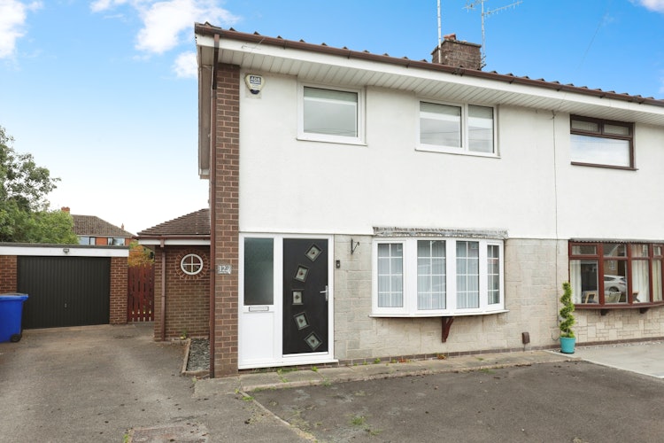 3 bedroom semi-detached house