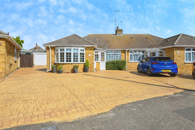 3 bedroom semi-detached bungalow
