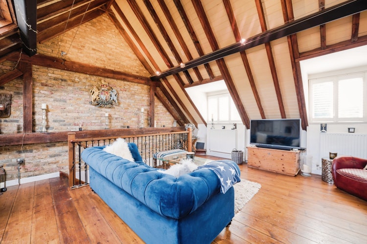 2 bedroom barn conversion