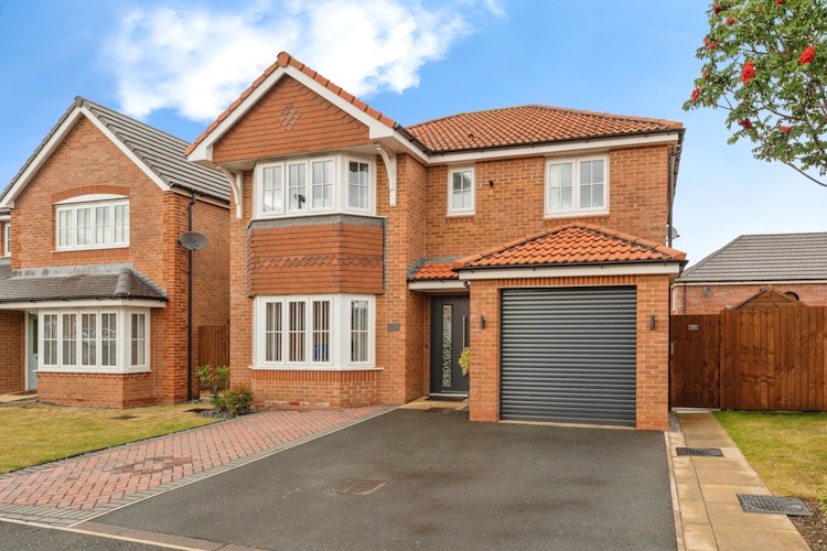 4 bedroom detached house
