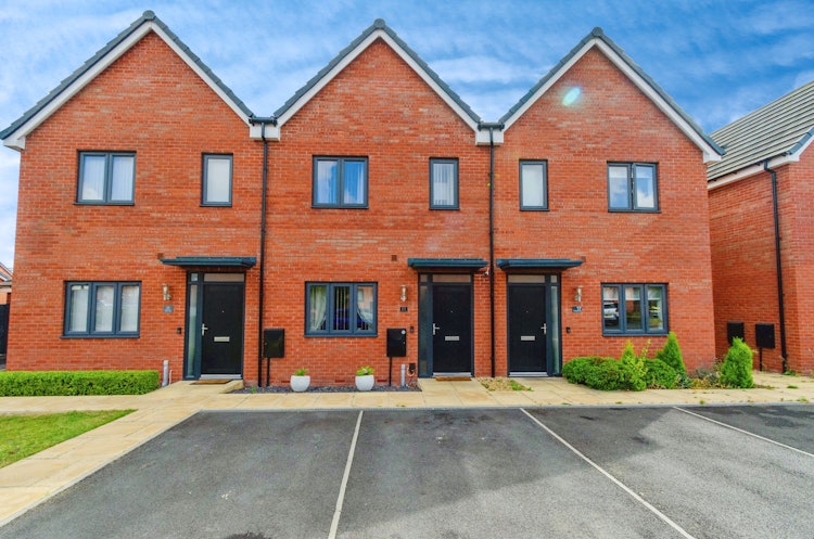 2 bedroom terraced house