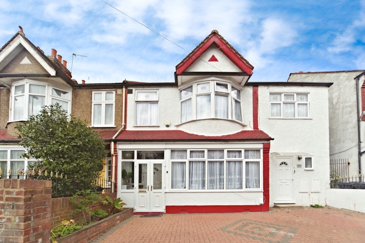 4 bedroom terraced house