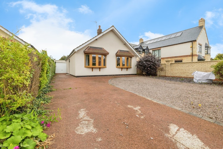 2 bedroom detached bungalow