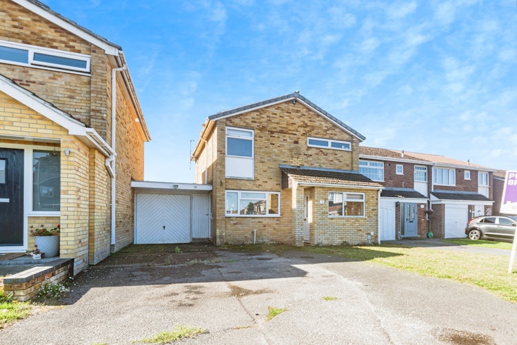3 bedroom link detached house