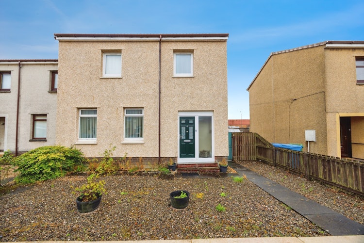 3 bedroom end of terrace house