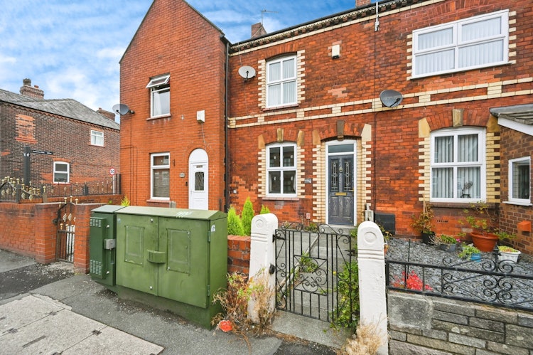 3 bedroom terraced house