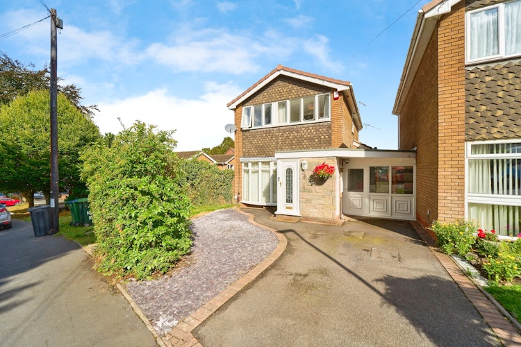 3 bedroom semi-detached house