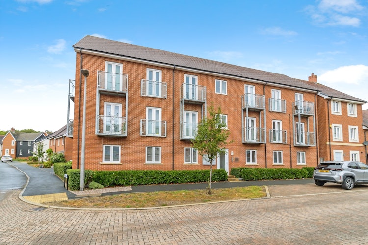 2 bedroom flat