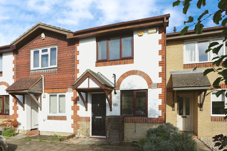 2 bedroom terraced house