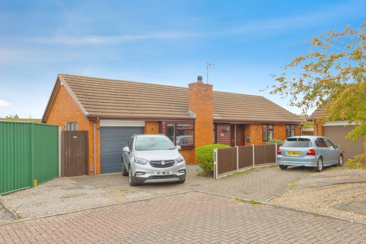 3 bedroom detached bungalow
