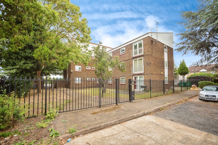 2 bedroom flat