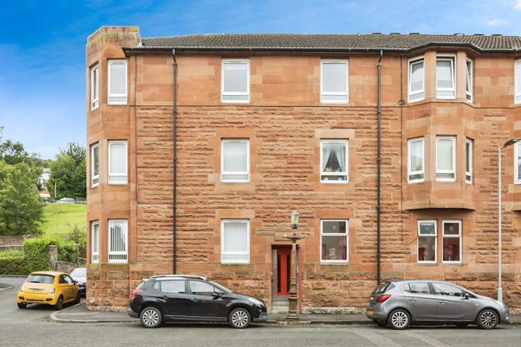 2 bedroom flat