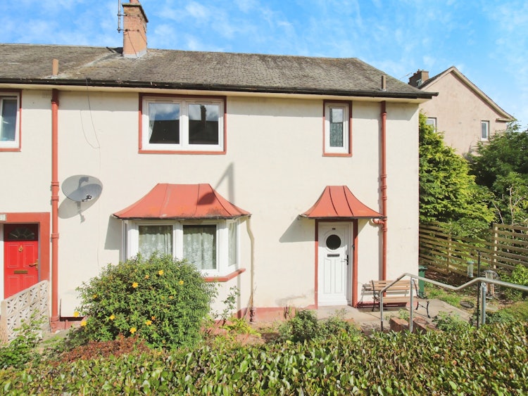 4 bedroom end of terrace house
