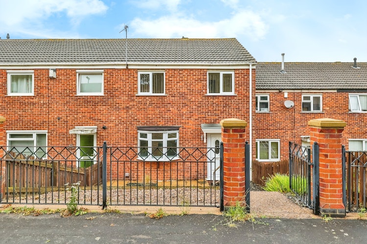 3 bedroom semi-detached house