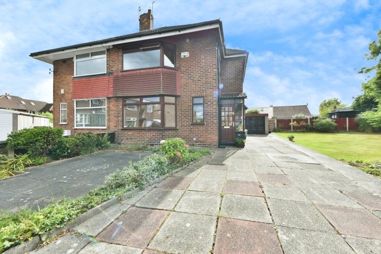 3 bedroom semi-detached house